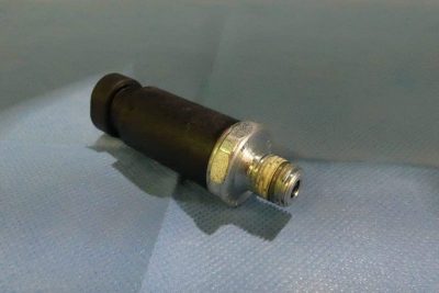 GM6.5 V8 Oil Pressure Switch For Diesel Lift Pump Cut-off